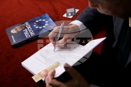 „Отвъд протокола“ - книга - представяне