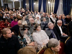 „Отвъд протокола“ - книга - представяне