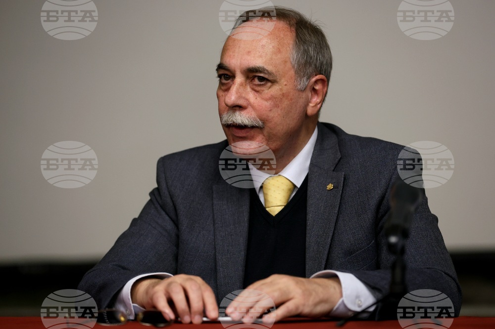 „Отвъд протокола“ - книга - представяне