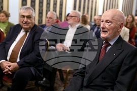 „Отвъд протокола“ - книга - представяне