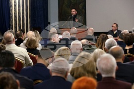 „Отвъд протокола“ - книга - представяне