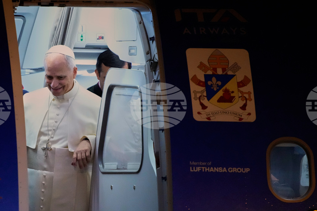 Папа Лъв Четиринадесети ще пристигне днес в Ливан, където ще отправи призив за мир