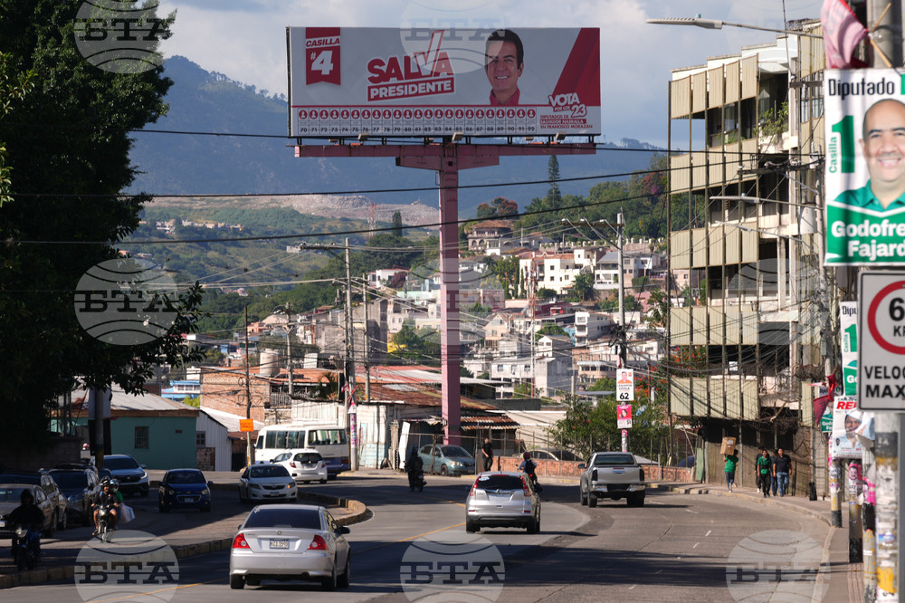 Гласоподавателите в Хондурас избират днес дали левицата да продължи да управлява или да върнат на власт десницата