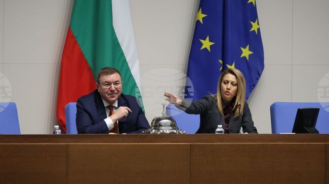 Депутатите изтеглиха днешния парламентарен контрол с час по-рано - ще започне в 10:00 ч.