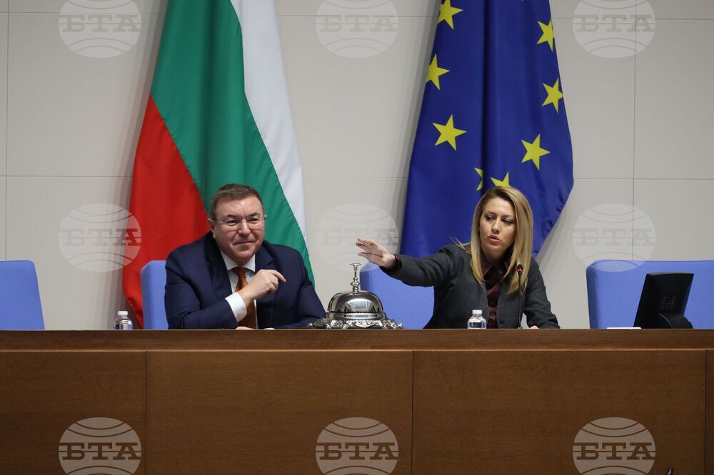 Депутатите изтеглиха днешния парламентарен контрол с час по-рано - ще започне в 10:00 ч.