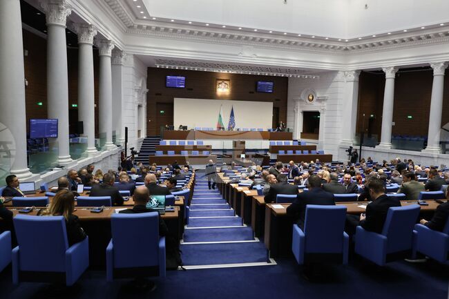Парламентът обсъжда ратификация на финансов договор с Европейската инвестиционна банка за структурен програмен заем от 250 млн. евро