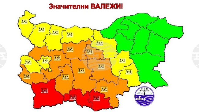 Червен код за значителни валежи за три области издаде НИМХ, оранжев код има за осем области, а за девет области предупредителният код е жълт