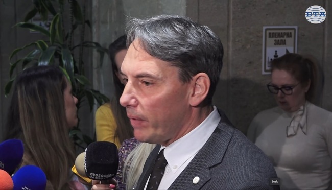 Ще заведа дело срещу Слави Трифонов за лъжа, обяви Васил Пандов от „Продължаваме Промяната – Демократична България“