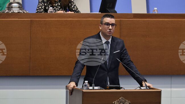 Планира се спешна среща с общинските власти заради 20-годишен проблем с наводненията в „Свободна зона – Русе“, заяви министър Дилов 