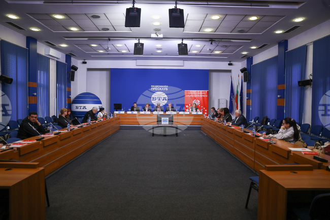 Национален пресклуб БТА - дискусия за ранното отпадане от образователната система