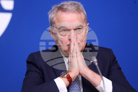 Национален пресклуб БТА  - дискусия за ранното отпадане от образователната система