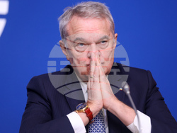 Национален пресклуб БТА  - дискусия за ранното отпадане от образователната система