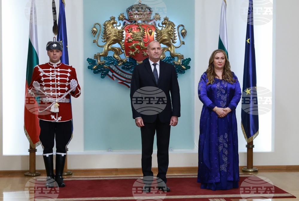 Румен Радев - Лина Омар - награждаване