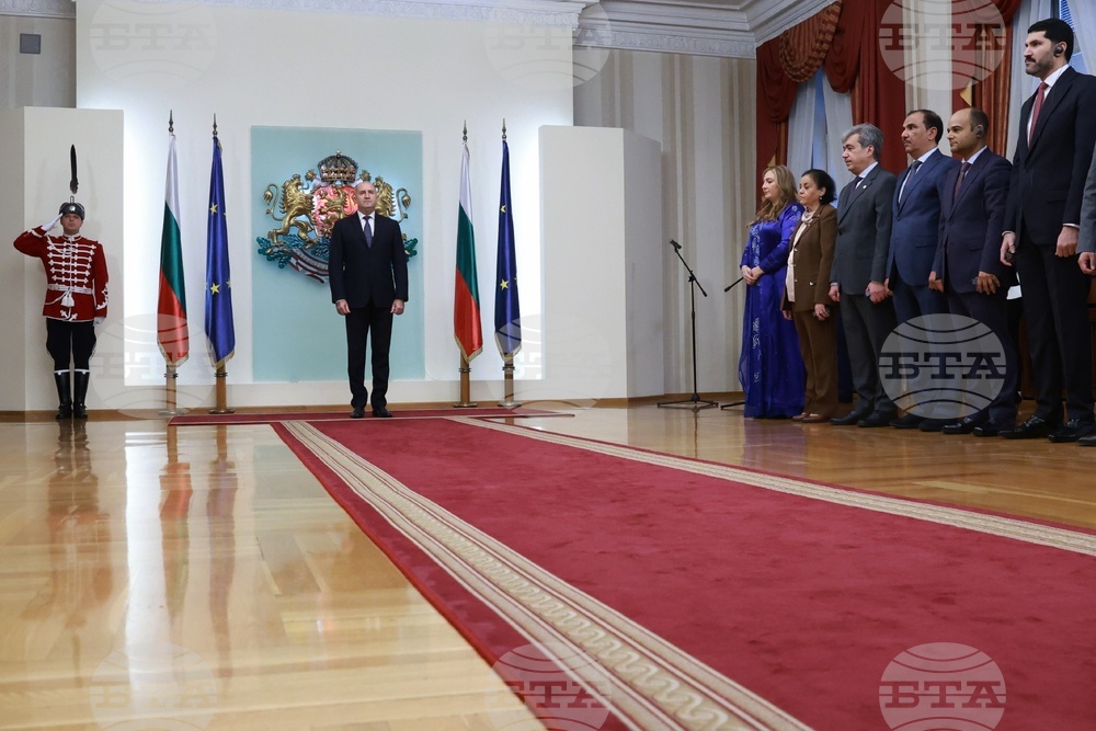 Румен Радев - Лина Омар - награждаване