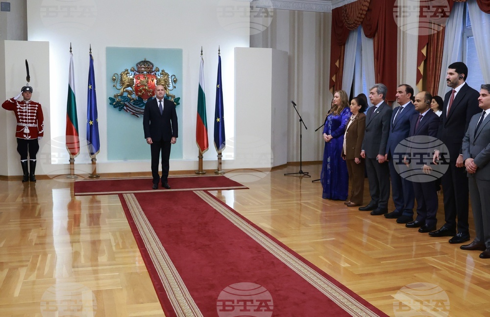 Румен Радев - Лина Омар - награждаване