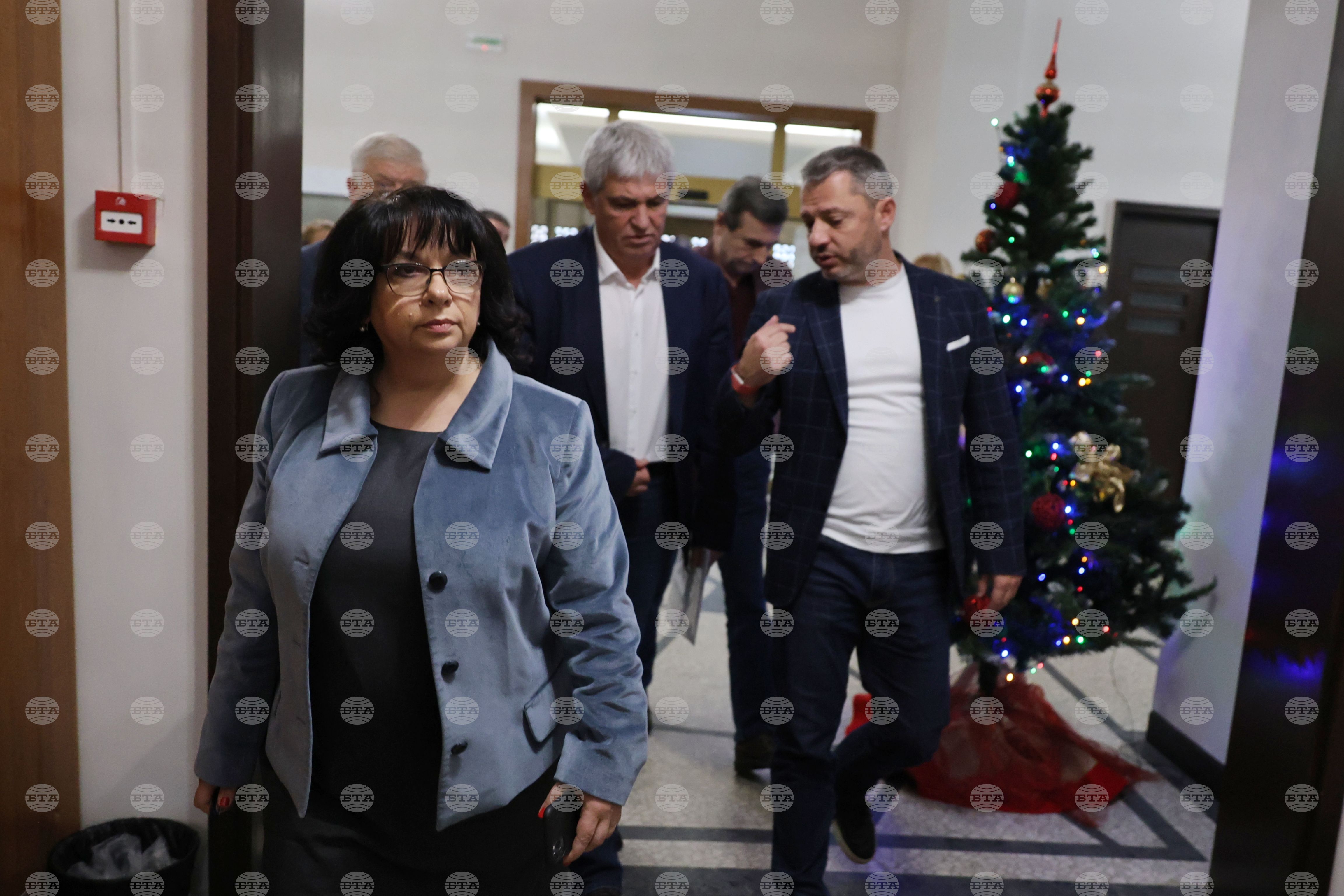 Тристранният диалог е възстановен, следващата седмица ще има нова среща със социалните партньори, каза министърът на финансите Теменужка Петкова