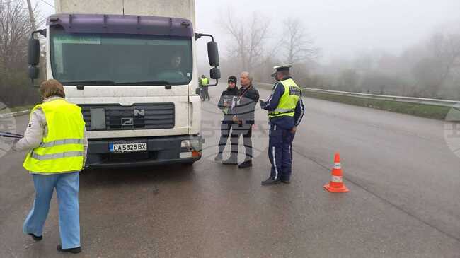 Проверки по метода на широкообхватния контрол се извършват в село Климент, община Каолиново