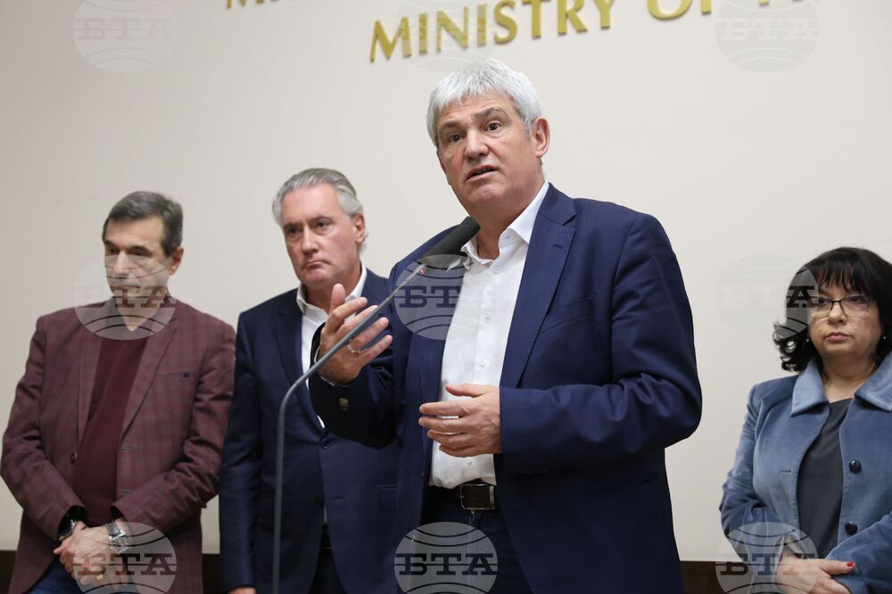 Министерство на финансите - работодателски организации - синдикати - среща