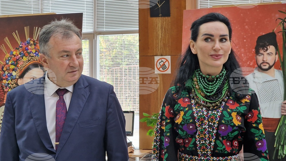 Шумен - изложба „Украински носии и традиции“