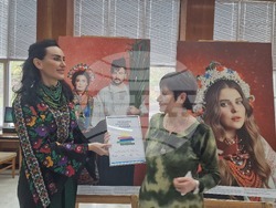 Шумен - изложба „Украински носии и традиции“