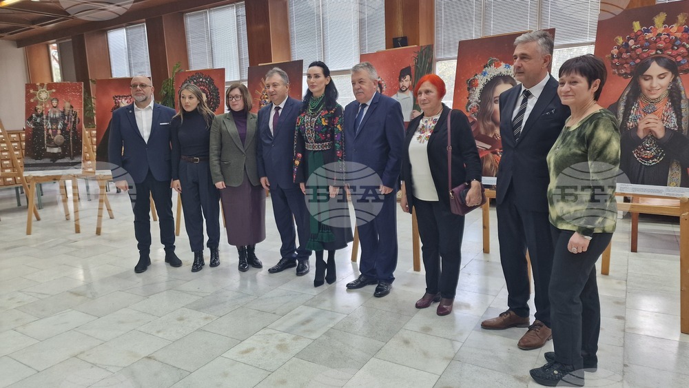 Шумен - изложба „Украински носии и традиции“