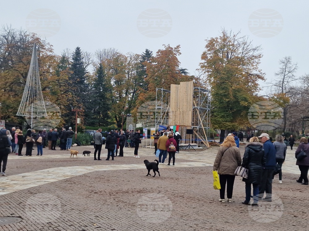Търговище - паметник на Васил Левски - начало на изграждането