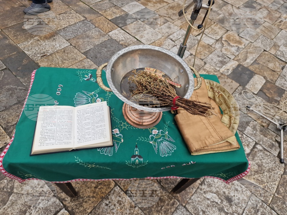 Търговище - паметник на Васил Левски - начало на изграждането