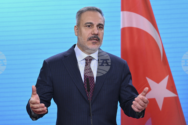 Хакан Фидан: Европа трябва да помогне на Украйна да вземе определени трудни решения, за да предотврати по-големи загуби 