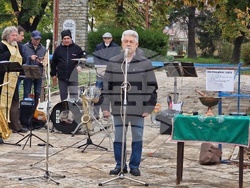 Търговище - паметник на Васил Левски - начало на изграждането
