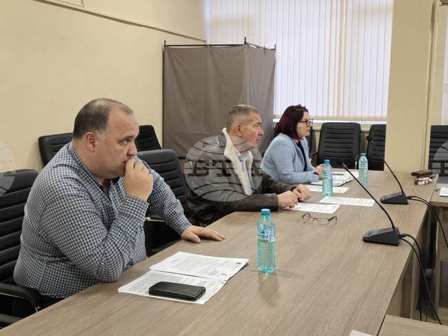 Община Роман ще работи за поставяне на втори банкомат в града, каза кметът Валери Ролански 