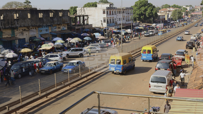 Хунтата в Гвинея-Бисау назначи за премиер досегашния министър на финансите; Африканският съюз преустанови членството на страната след преврата
