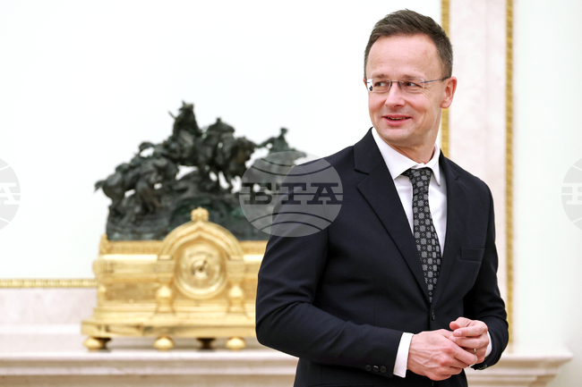 Унгария подкрепя плана на Тръмп за мир в Украйна; Европа е обхваната от "военна истерия", каза унгарски министър