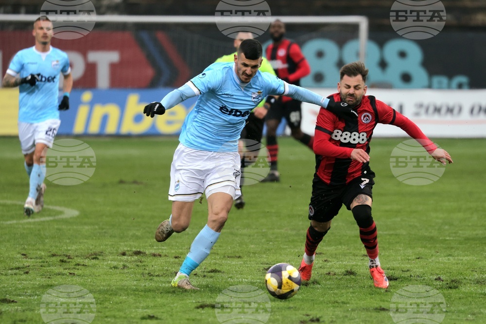 Локомотив (София) и Арда дадоха начало на 17-ия кръг в еfbet Лига с нулево равенство