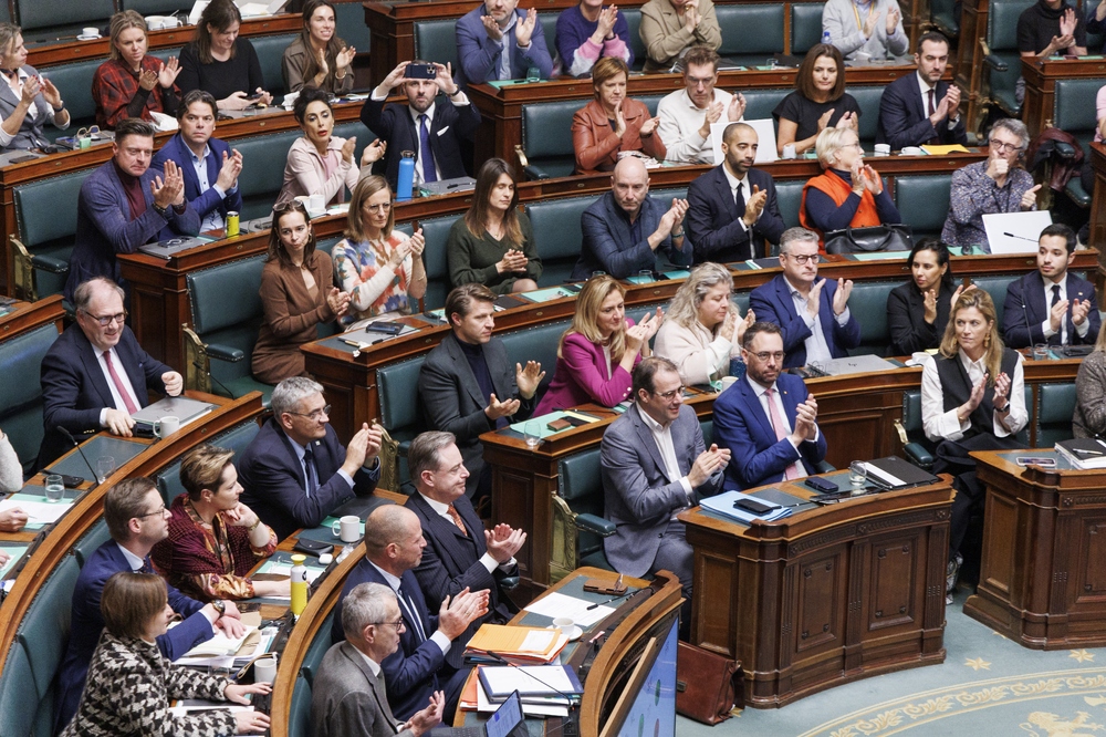 Белга: Правителството на Белгия спечели вот на доверие след продължили 20 часа дебати за бюджета