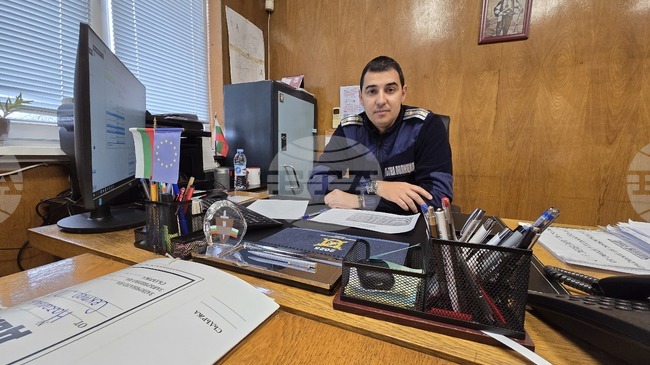 Войната по пътищата ще спре когато променим съзнанието и манталитета си, каза началникът на сектор „Пътна полиция“ в Сливен Илиян Николов