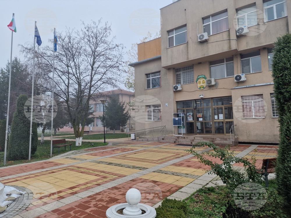 Предложение общината да кандидатства за закупуване на електромобил ще разгледа на извънредно заседание Общинският съвет в Самуил