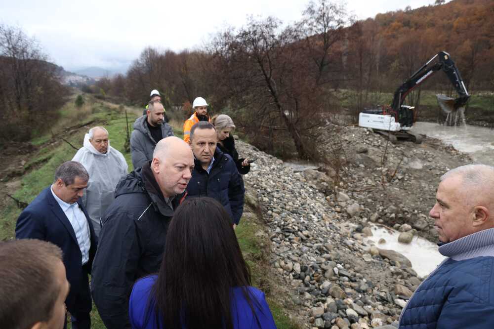 Премиерът Желязков разпореди денонощно наблюдение на река Струма и водосбора й по цялото течение от язовир Студена