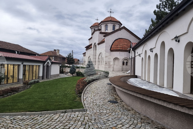  Център за рехабилитация - Горна Малина - деца - специалисти