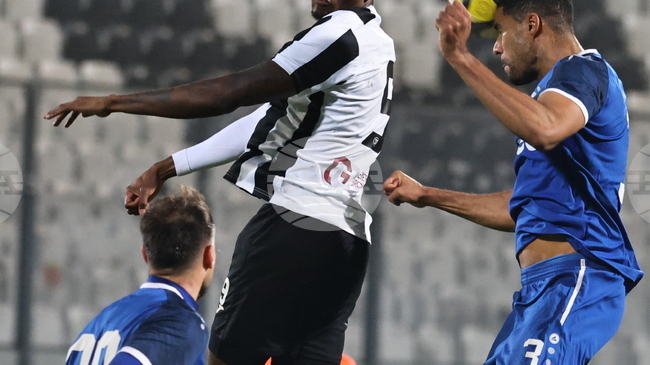 Локомотив Пловдив трансферира Хуан Переа в Левски