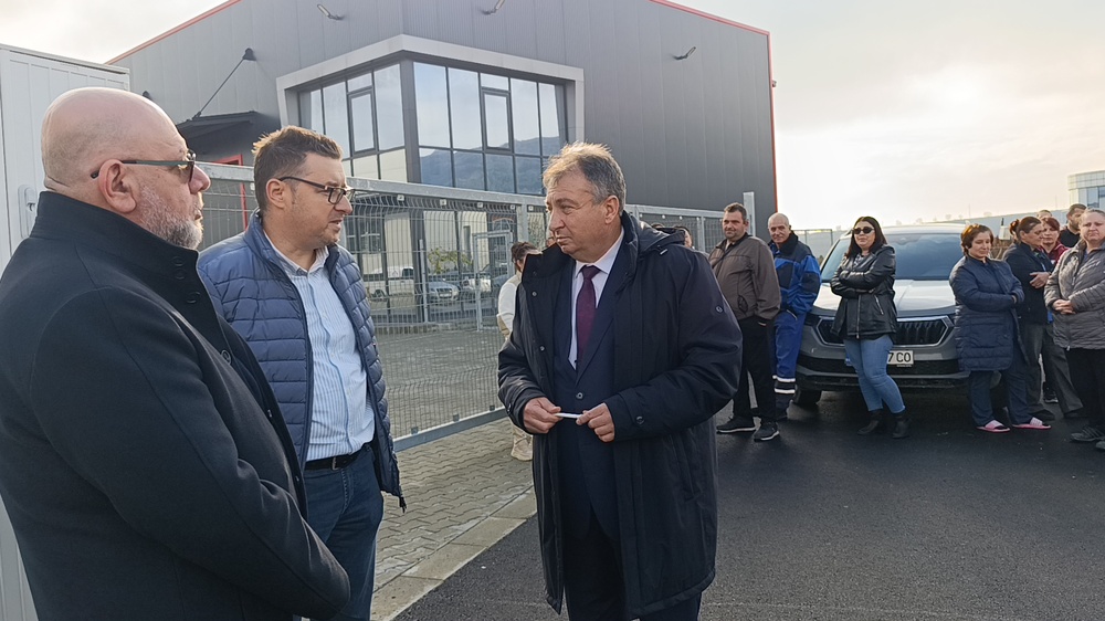 Ще закупим специализирана техника, с която сами да почистваме шахтите в града, каза кметът на община Шумен Христо Христов