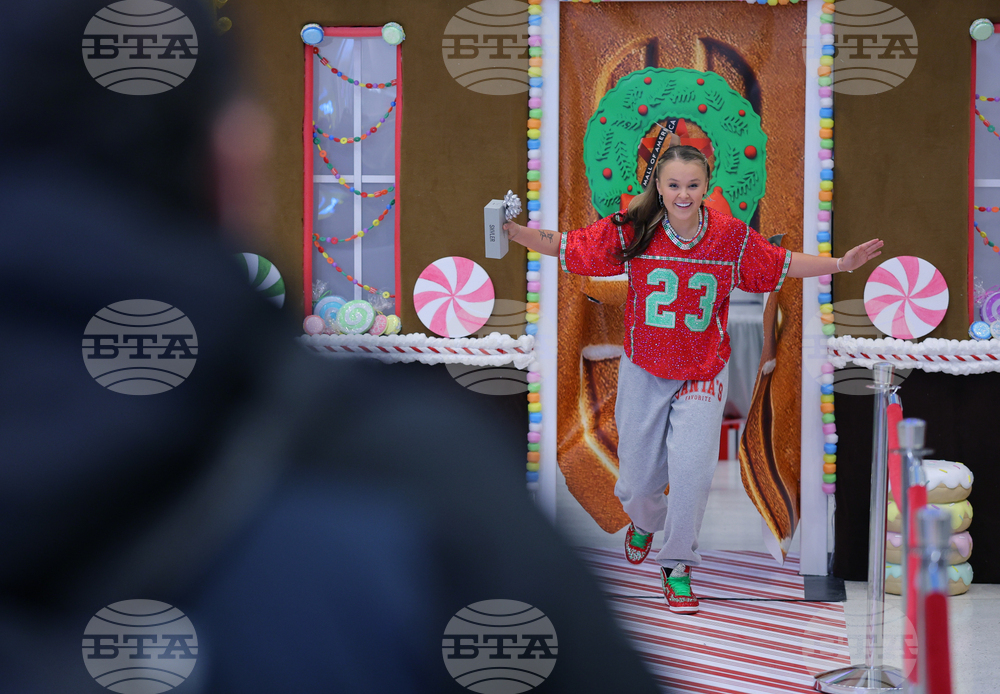 APTOPIX Black Friday Holiday Shopping