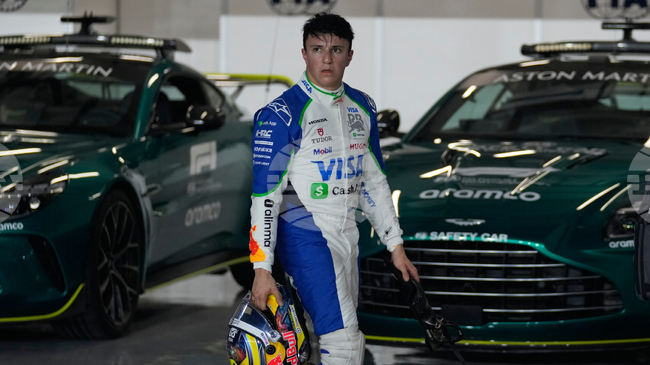 Исак Хаджар ще бъде съотборник на Макс Ферстапен в Ред Бул през сезон 2026