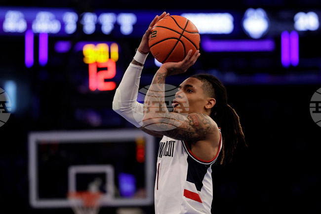 Illinois UConn Basketball