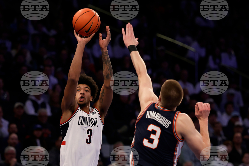 Illinois UConn Basketball