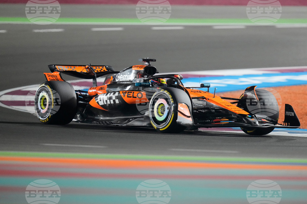 APTOPIX Qatar F1 GP Auto Racing