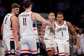 Illinois UConn Basketball
