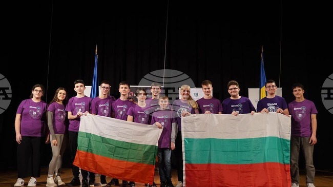 Сребро и бронз завоюваха шуменските информатици на международния турнир Romanian Master of Informatics 2025