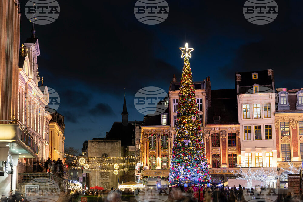 France Daily Life Holiday Lights