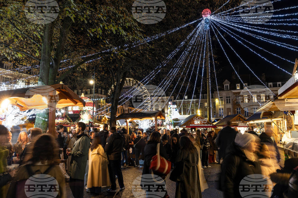 France Daily Life Holiday Lights