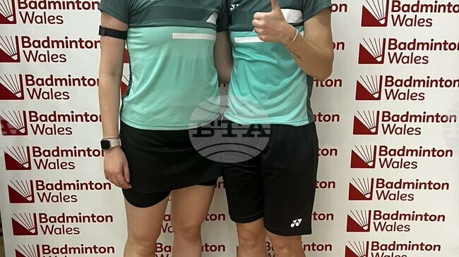 Стефани Стоева и Цветина Попстойкова си гарантираха три медала от международния турнир по бадминтон в Кардиф